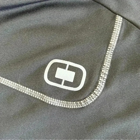 OGIO Women’s Pullover Size Med by measure-tags faded. Rabbit Face logo signature - Picture 16 of 16